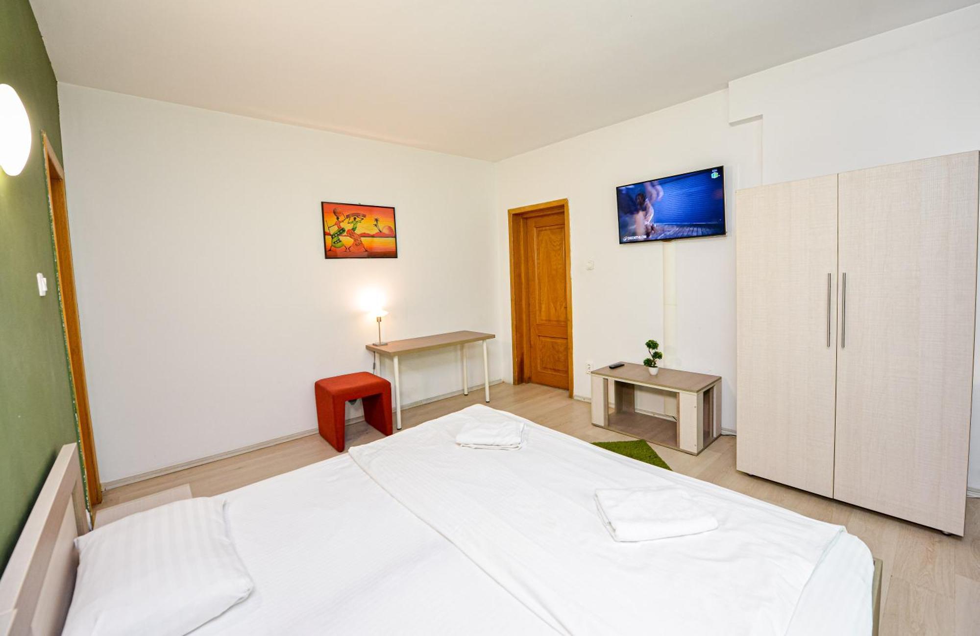 The Lincoln Suites - Central Shabbat Friendly Apartments Bucharest Luaran gambar