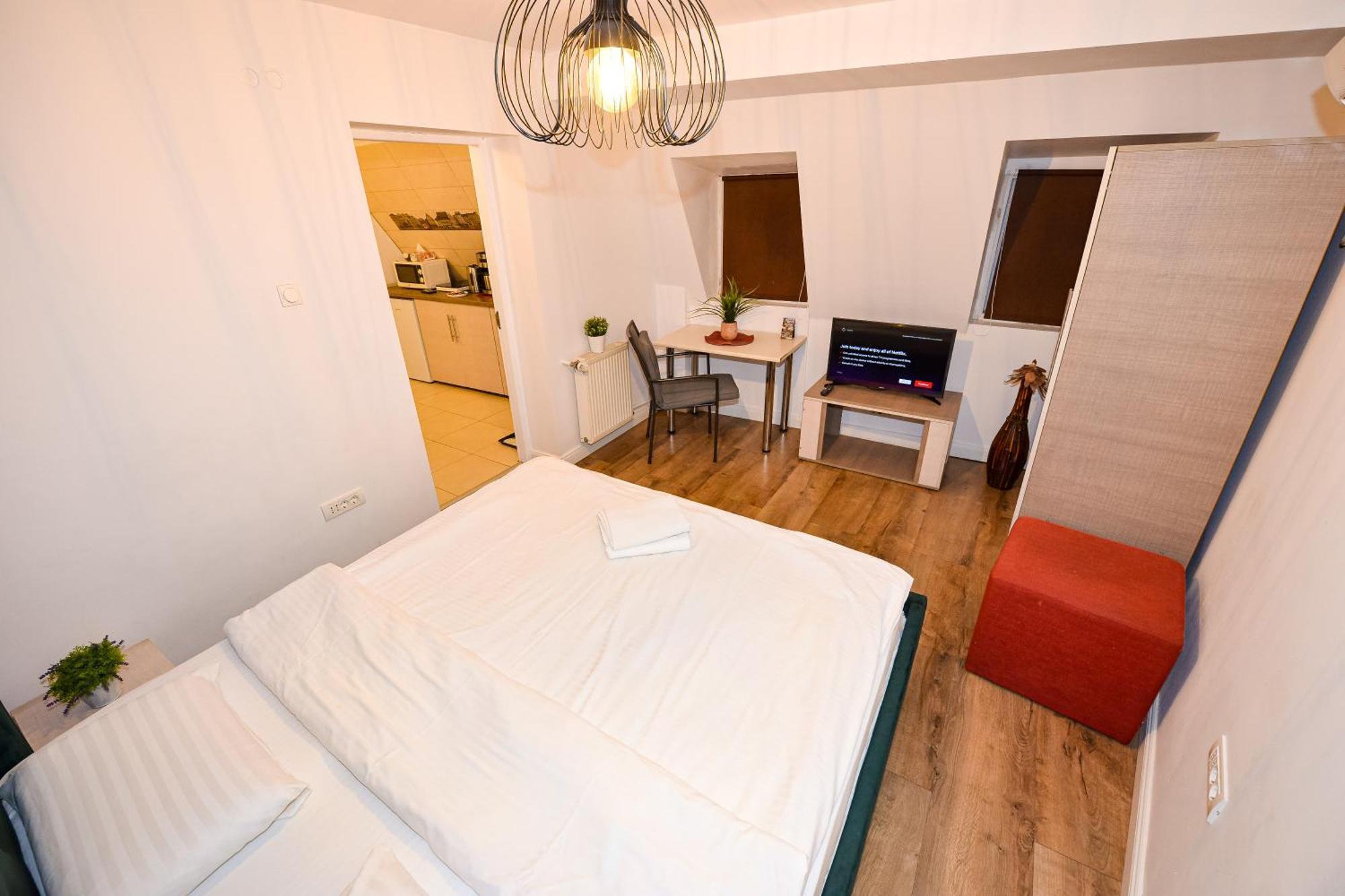 The Lincoln Suites - Central Shabbat Friendly Apartments Bucharest Luaran gambar