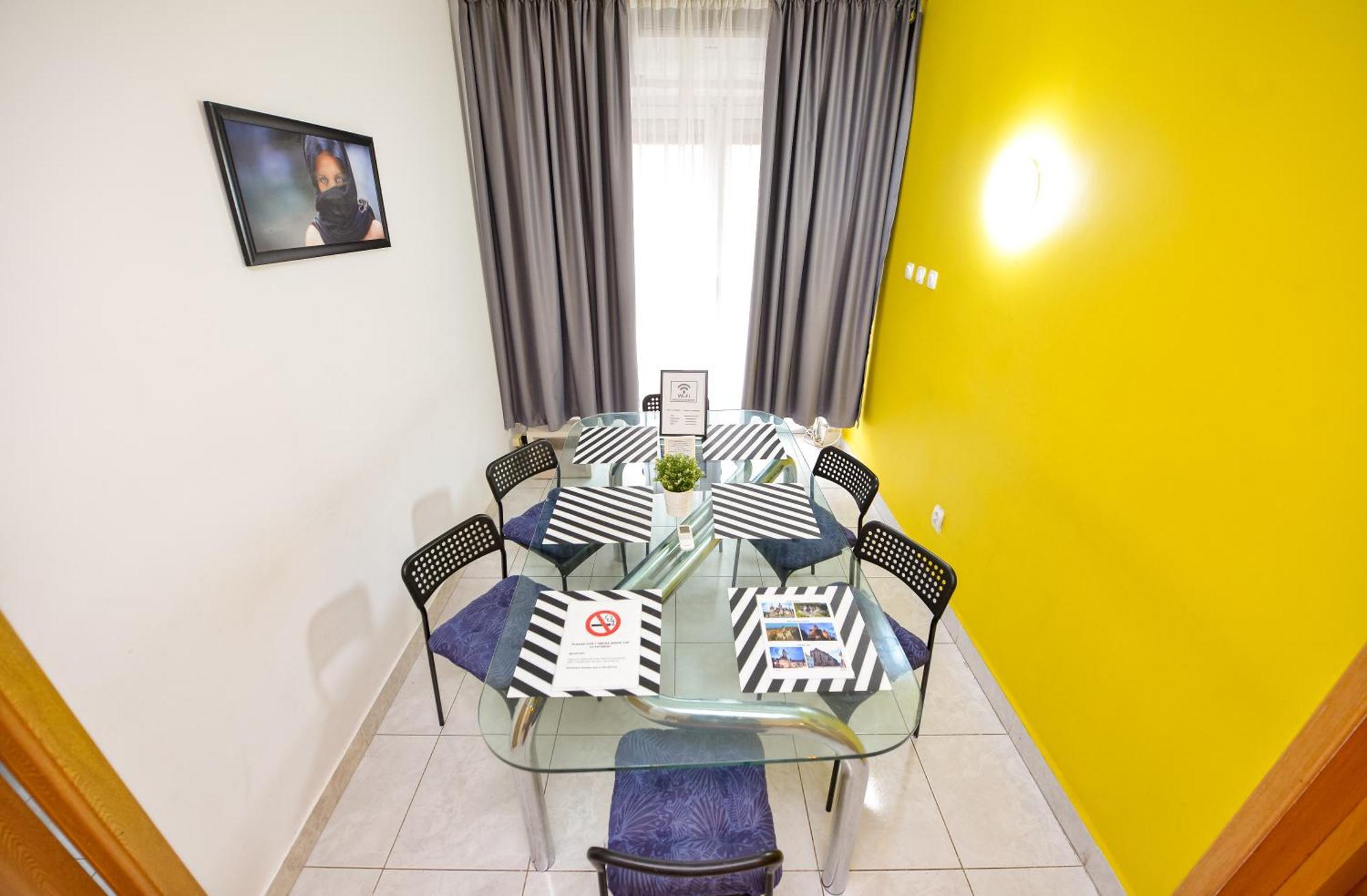 The Lincoln Suites - Central Shabbat Friendly Apartments Bucharest Luaran gambar