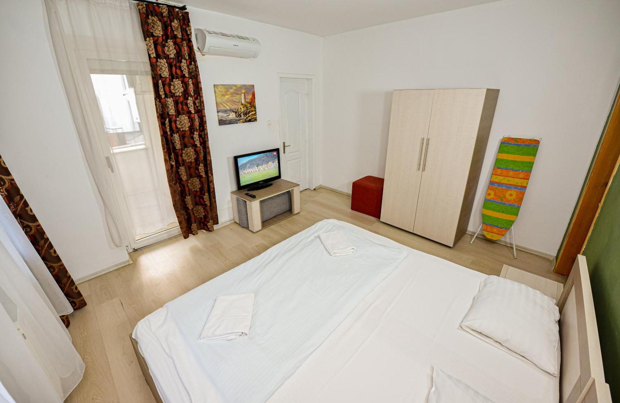 The Lincoln Suites - Central Shabbat Friendly Apartments Bucharest Luaran gambar