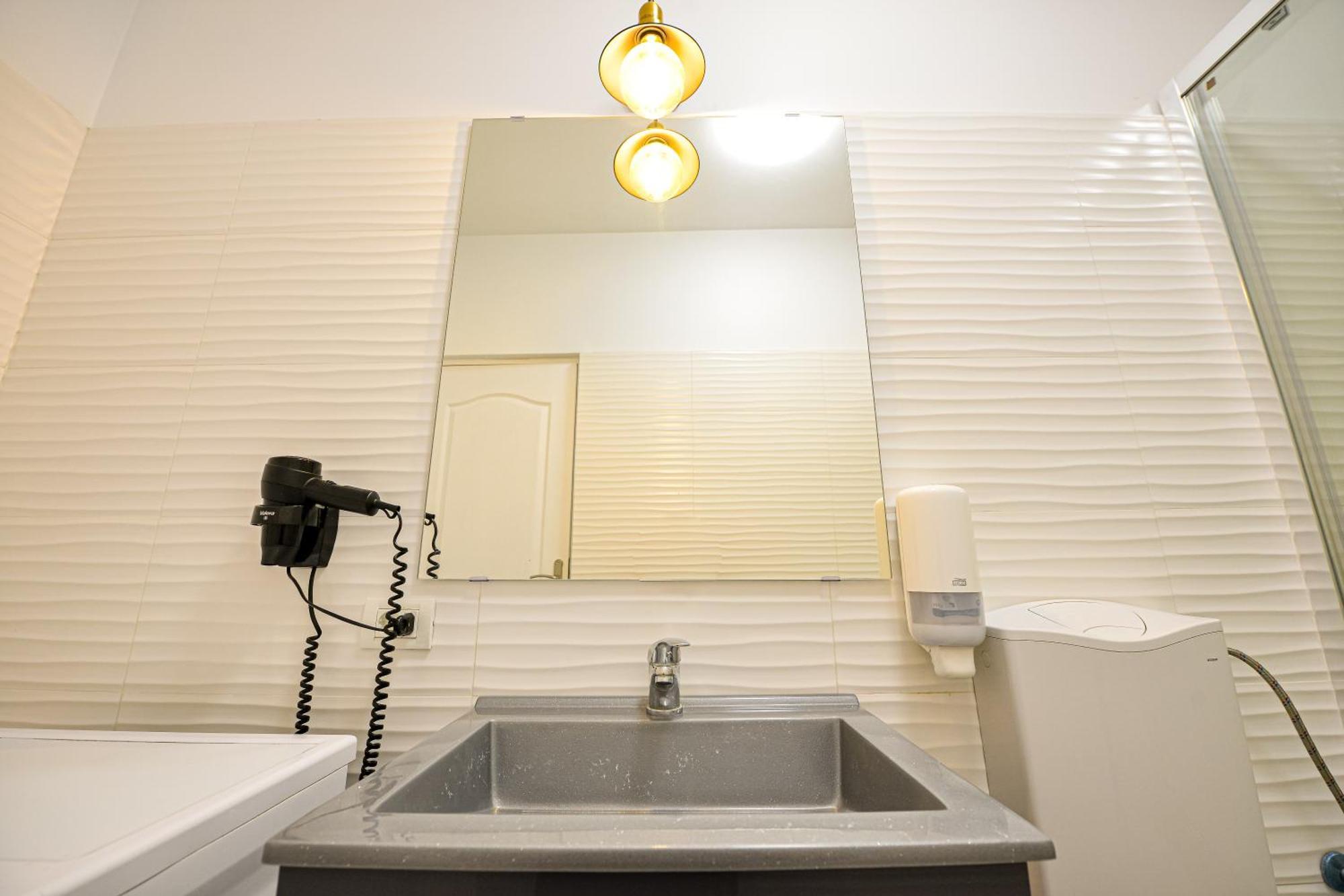 The Lincoln Suites - Central Shabbat Friendly Apartments Bucharest Luaran gambar