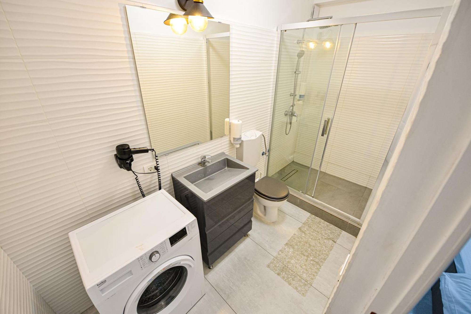 The Lincoln Suites - Central Shabbat Friendly Apartments Bucharest Luaran gambar