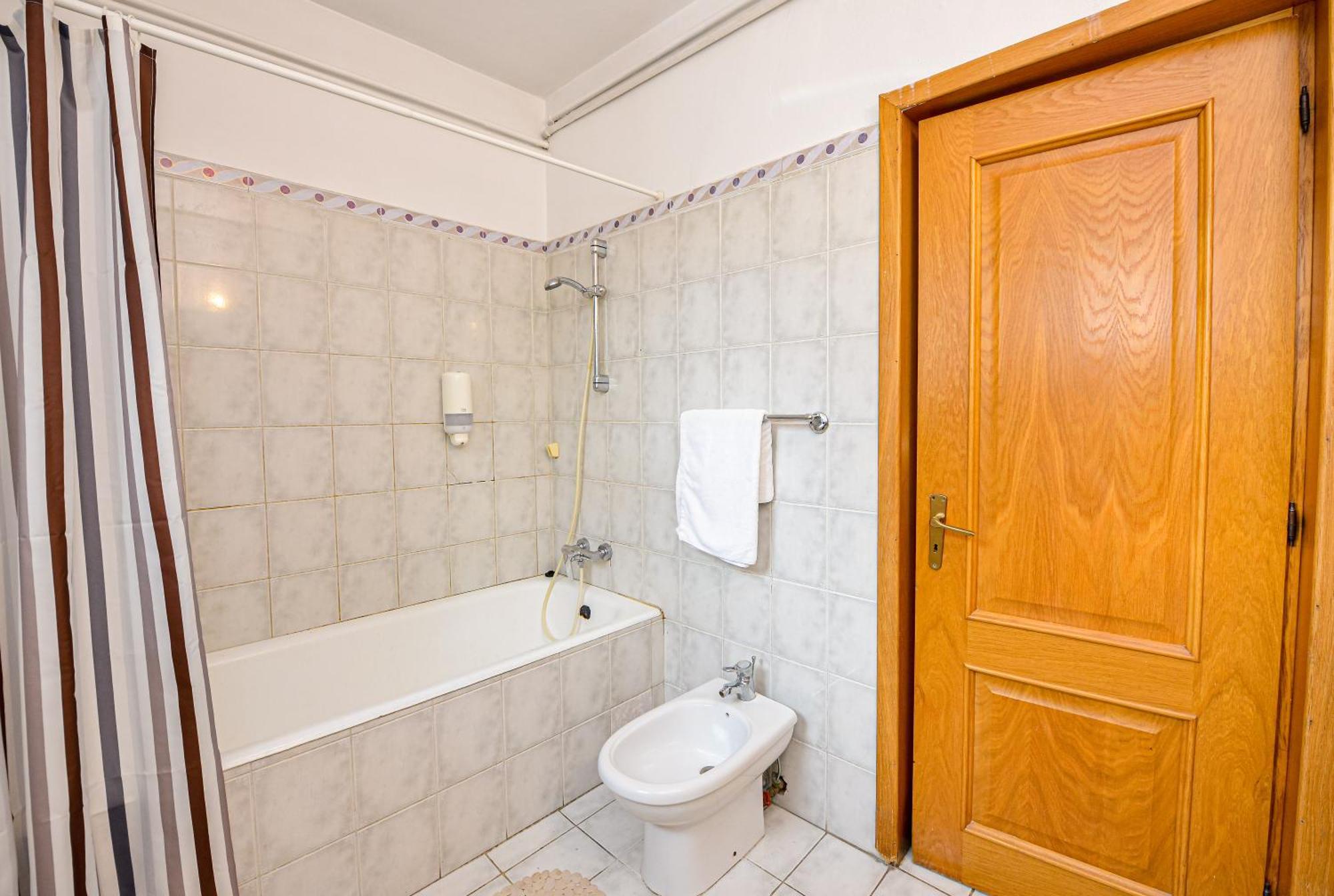 The Lincoln Suites - Central Shabbat Friendly Apartments Bucharest Luaran gambar