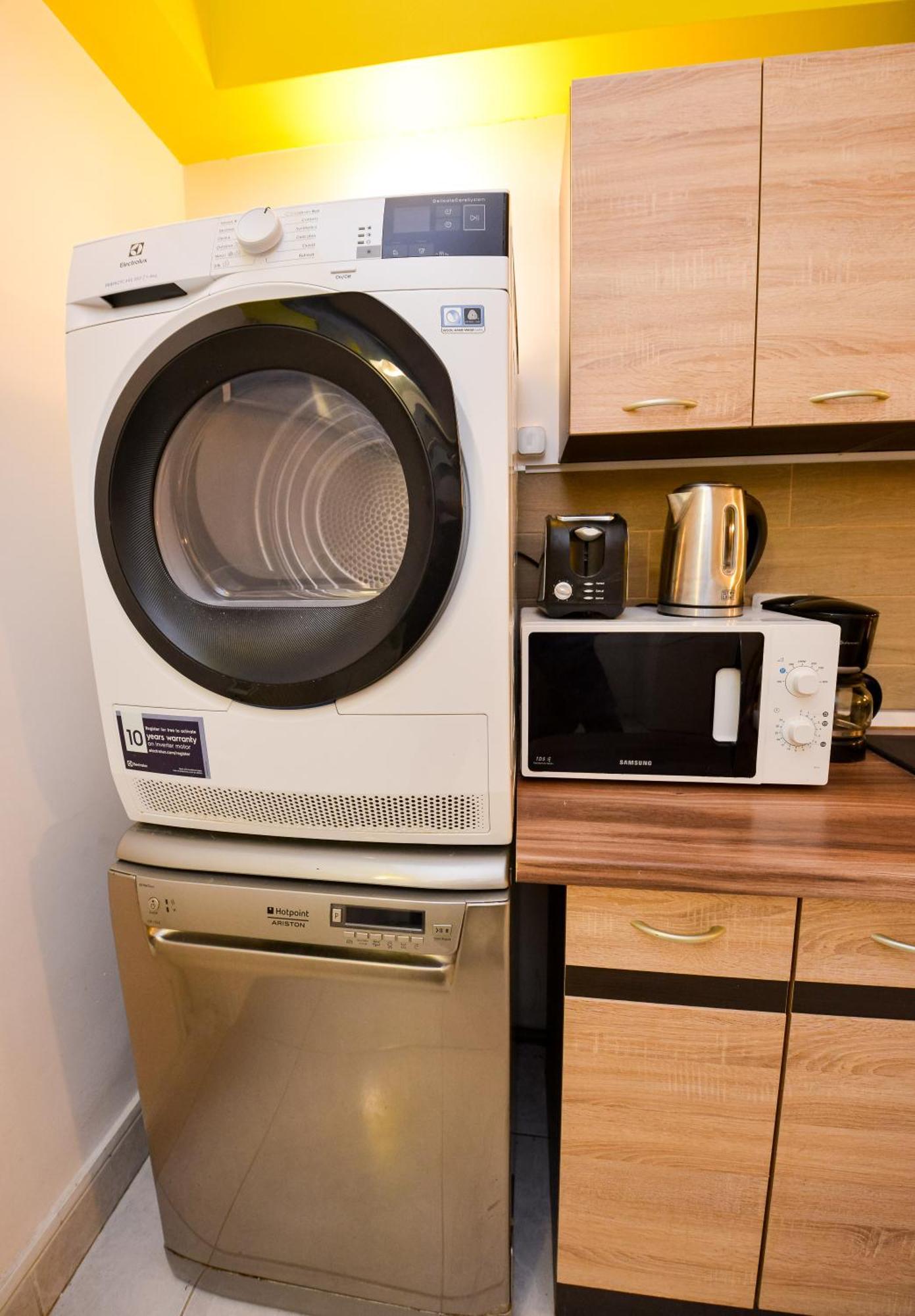 The Lincoln Suites - Central Shabbat Friendly Apartments Bucharest Luaran gambar